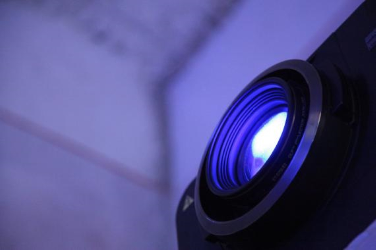 Vidéoprojecteur laser : fonctionnement et avantages